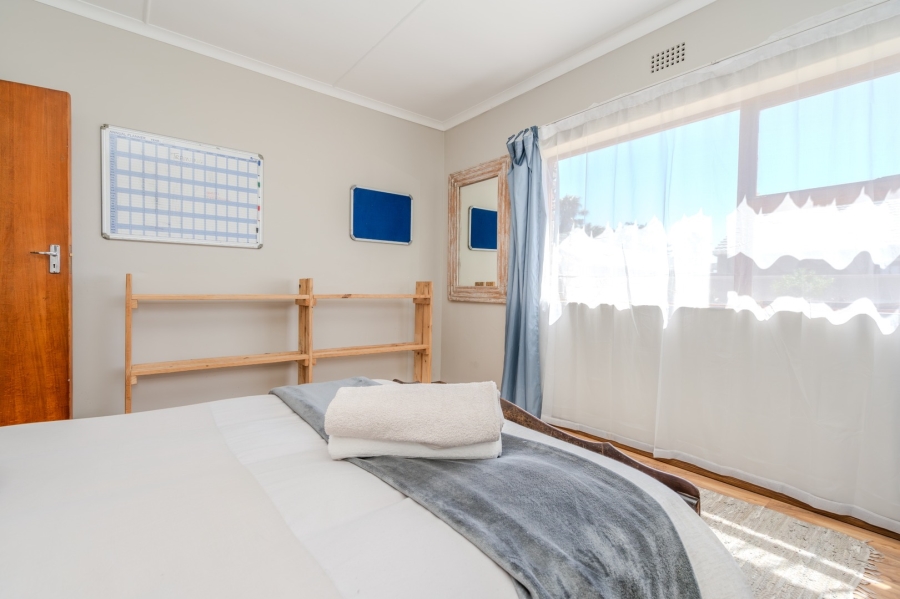 4 Bedroom Property for Sale in Middedorp Western Cape